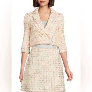 GIAMBATTISTA VALLI
Textured Tweed Cropped Jacket